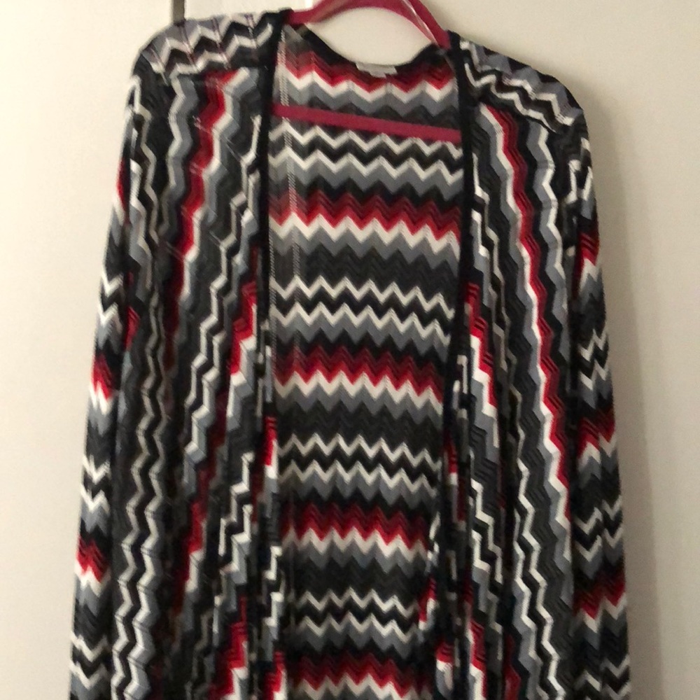 Beautiful sweater/wrap from the Avenue!